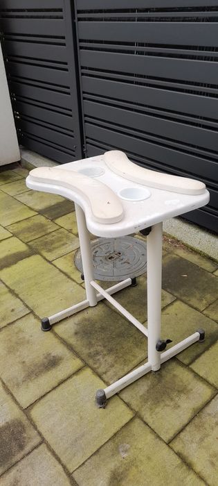 Stolik Manicure       .