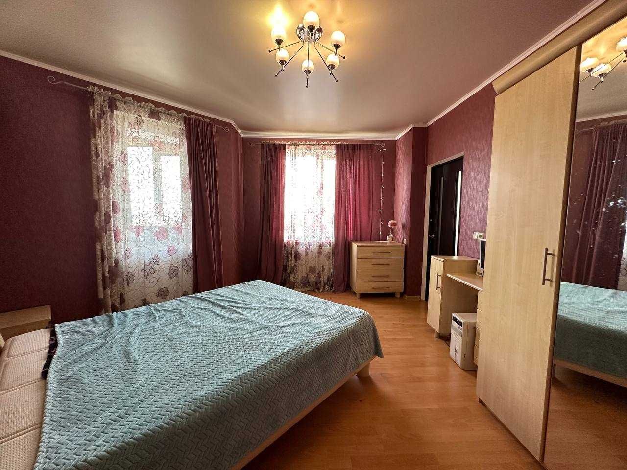 2-комнатная квартира в ЖК Изумрудный город Сахарова /Высоцкого