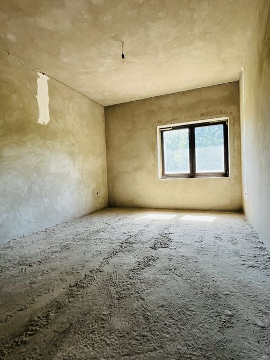 Приватний Будинок - район Мальованки - 10 соток