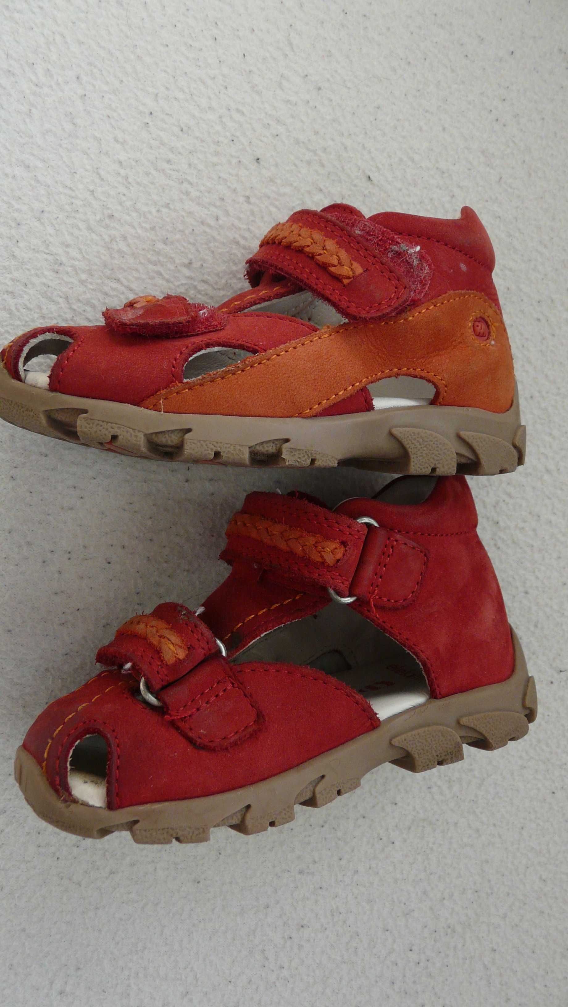 Buty dziecięce, sandałki Elefanten, skórzane, czerwone r. 21.