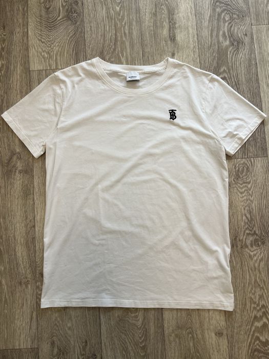 Продам футболку Burberry London Размер L Белый Новая Барберри Лондон