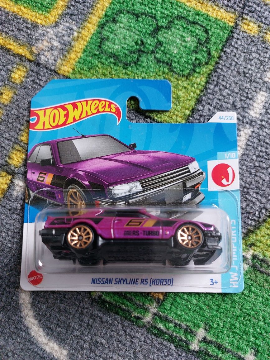 hot wheels nissan skyline rs (kdr30)