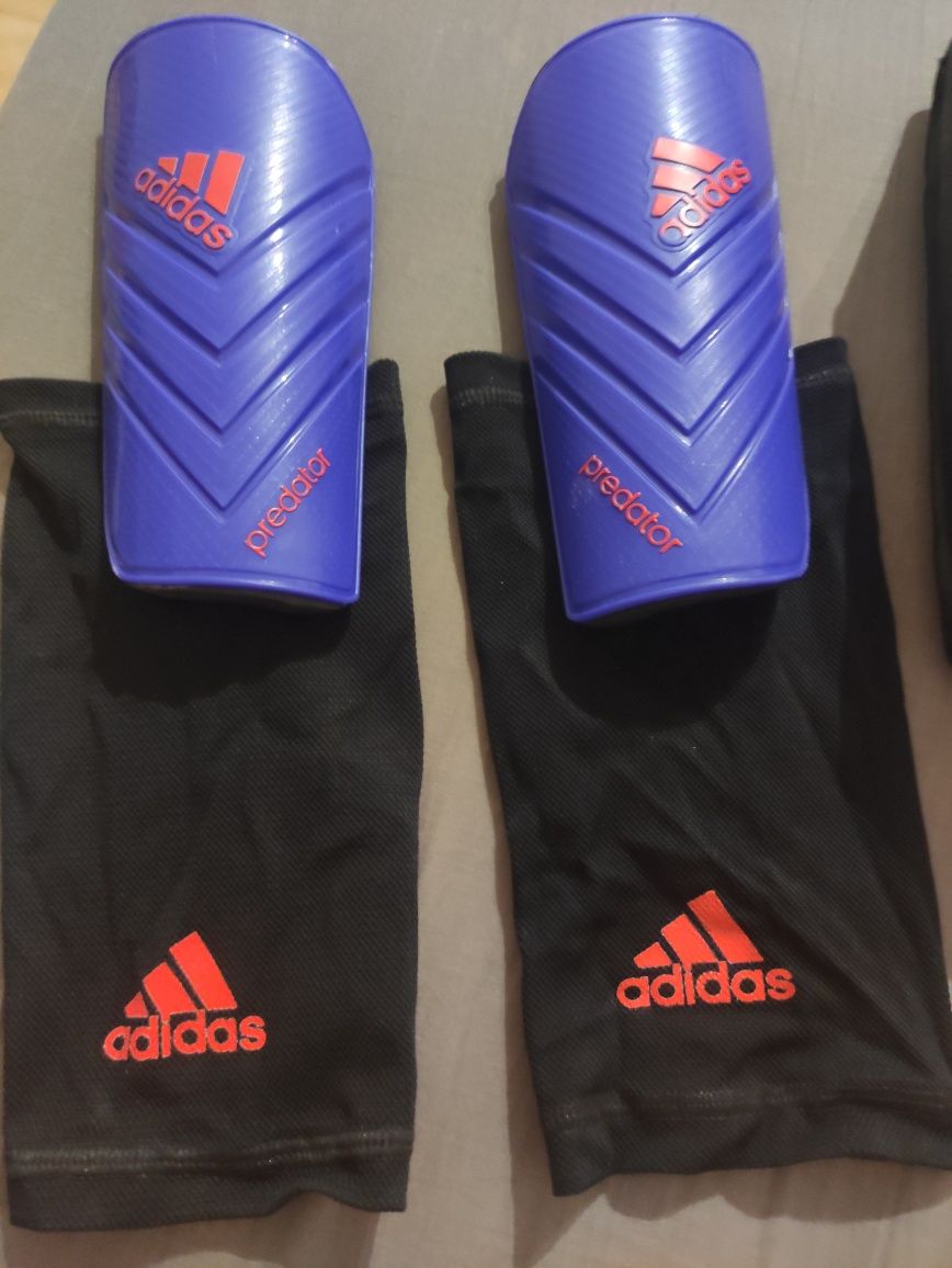 Ochraniacze Adidas predator rozm. S