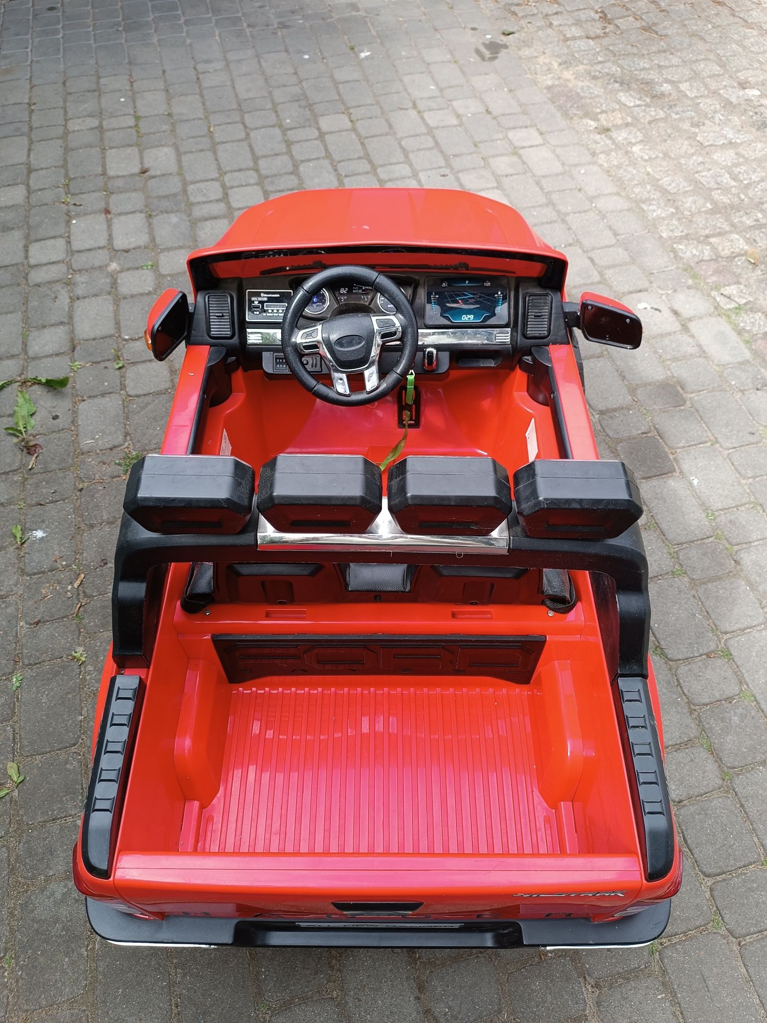Ford Ranger auto na akumulator