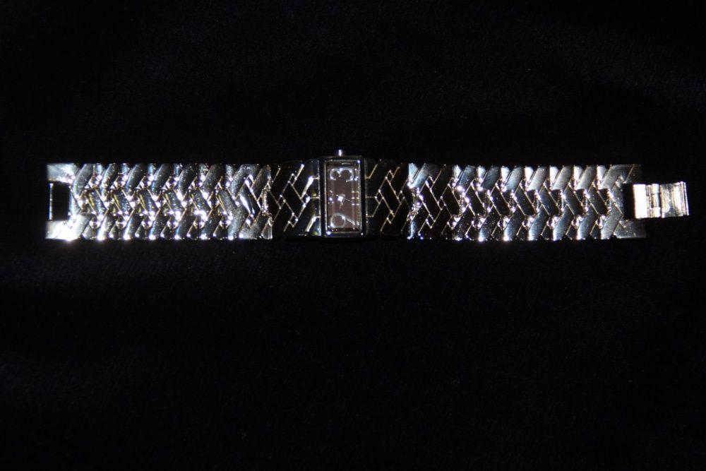 Часы женские DKNY NY4231 кварцевые 93 steel bracelet black dial