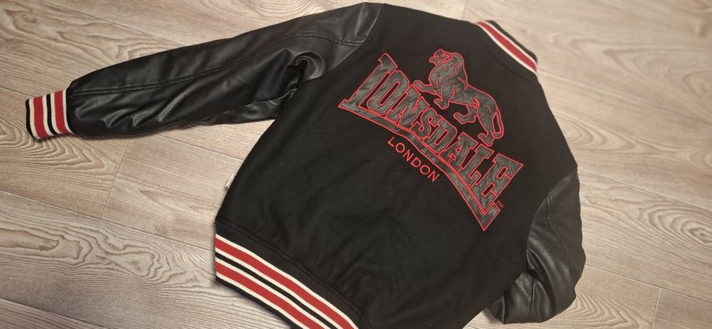 Бомпер куртка Lonsdale