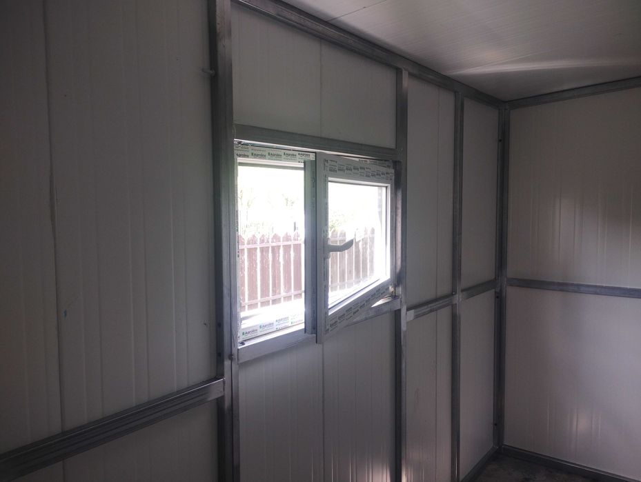 Garaż ocieplany stalowy drewnopodobny. 4x6. Automat. Płyta pur 4.