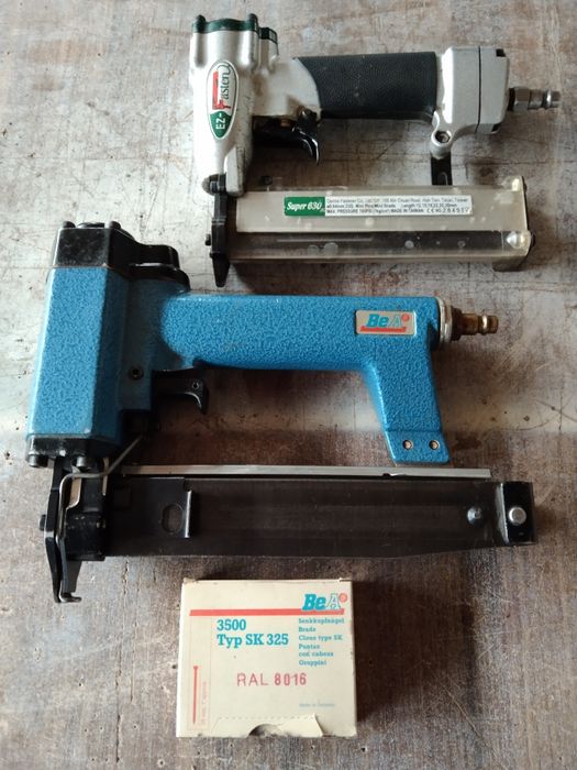 Цвяхозабивач пневматичний степлер на цвяхи штифти шпильки оригінал