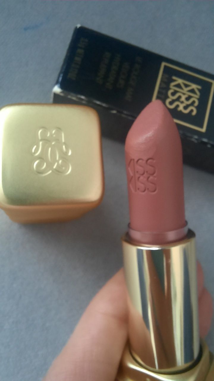 Guerlain Kiss Kiss Matte pomadka szminka Kolor Fiery Pink M379