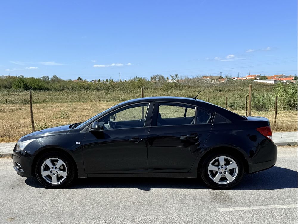 Chevrolet CRUSE LS BI-Fuel (GPL) - ( desde 115€/mês financiamento)