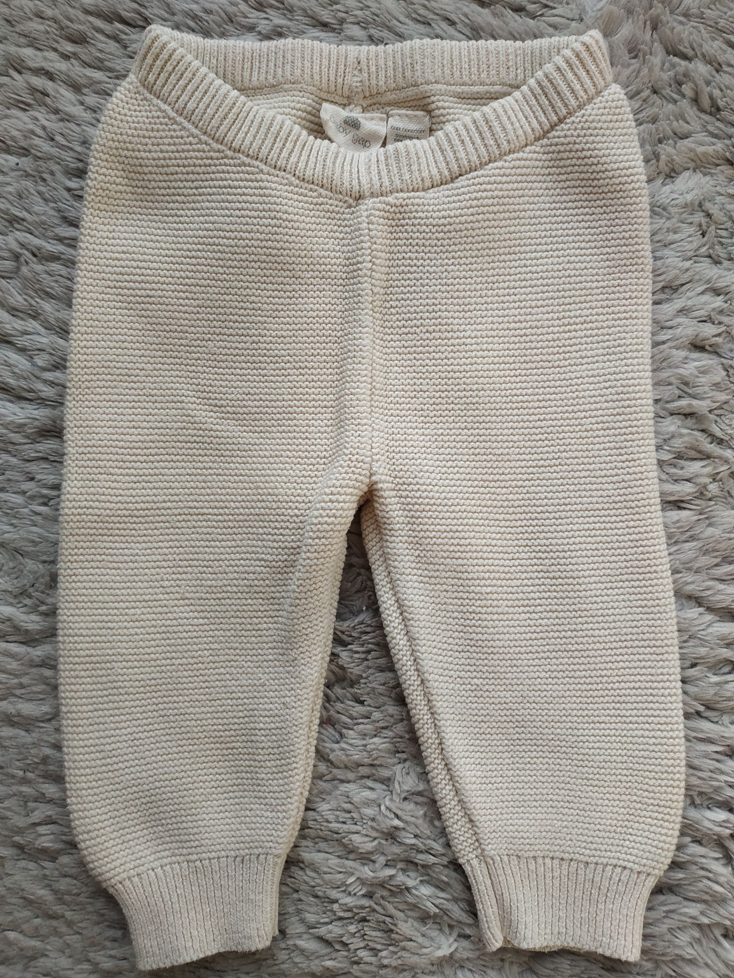 Spodnie/spodenki dla niemowlaka/grubsze/GAP/r.50/56/62