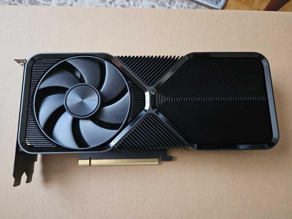 Karta graficzna NVIDIA RTX 4070 Super Founders Edition
