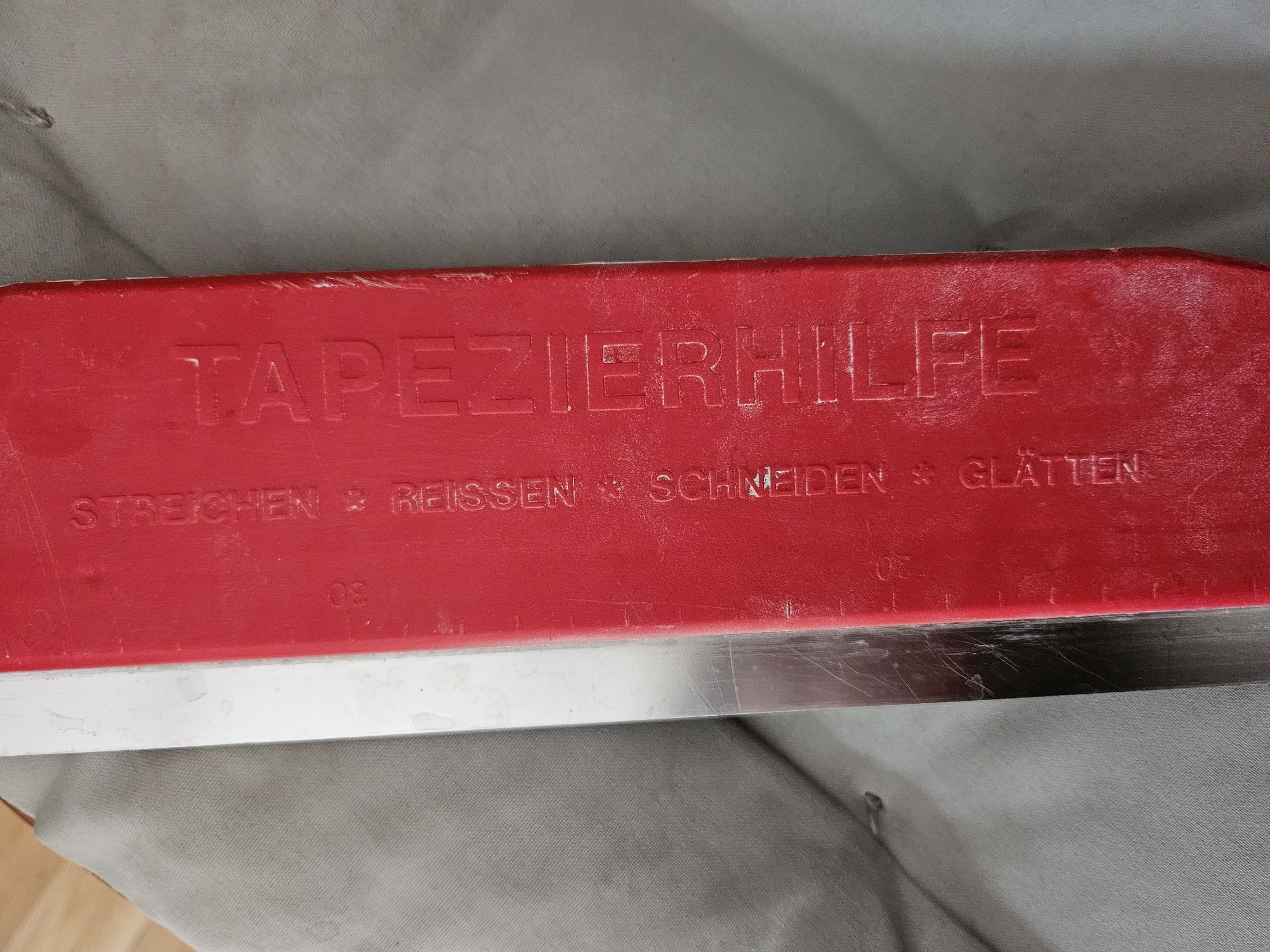 Tapezierhilfe Germany listwa/liniał do tapetowania