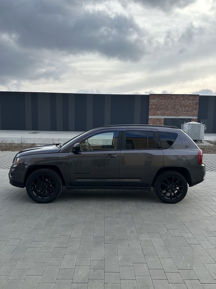 Jeep Compass 2015 2.0 автомат джип компас