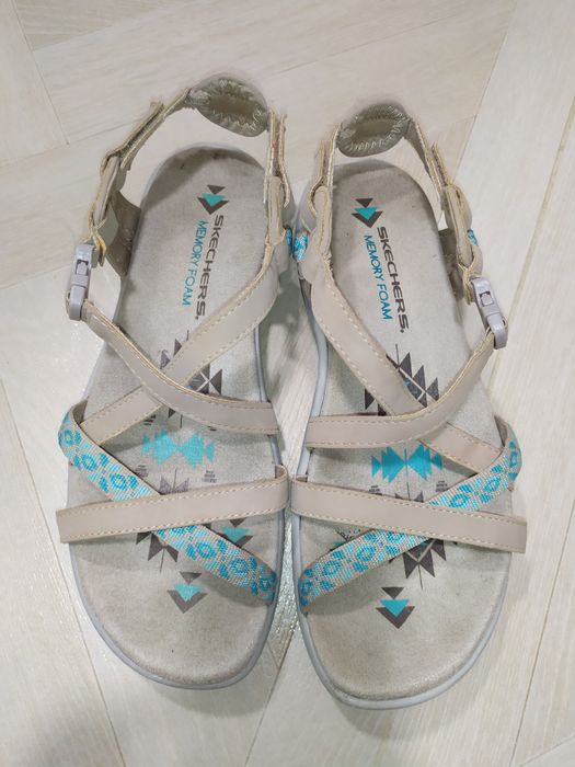 Босоніжки Skechers