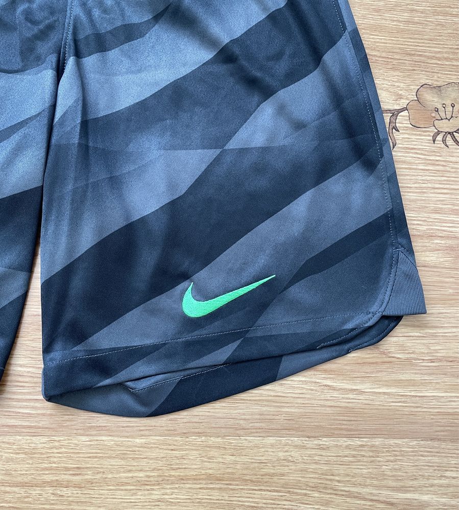 Футбольні шорти Nike Liverpool