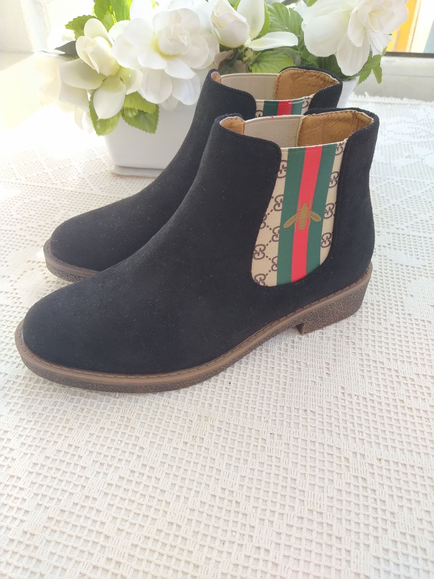 Botas pretas tipo camurça - Yes Smile - Tamanho 37 - Novas!