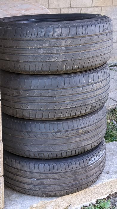 Шини 215/55 R17 Michelin, Falken