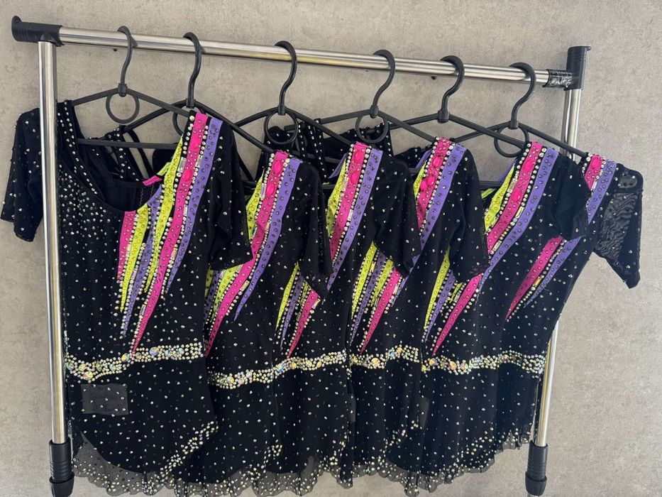 Купальники для художньої гімнастики