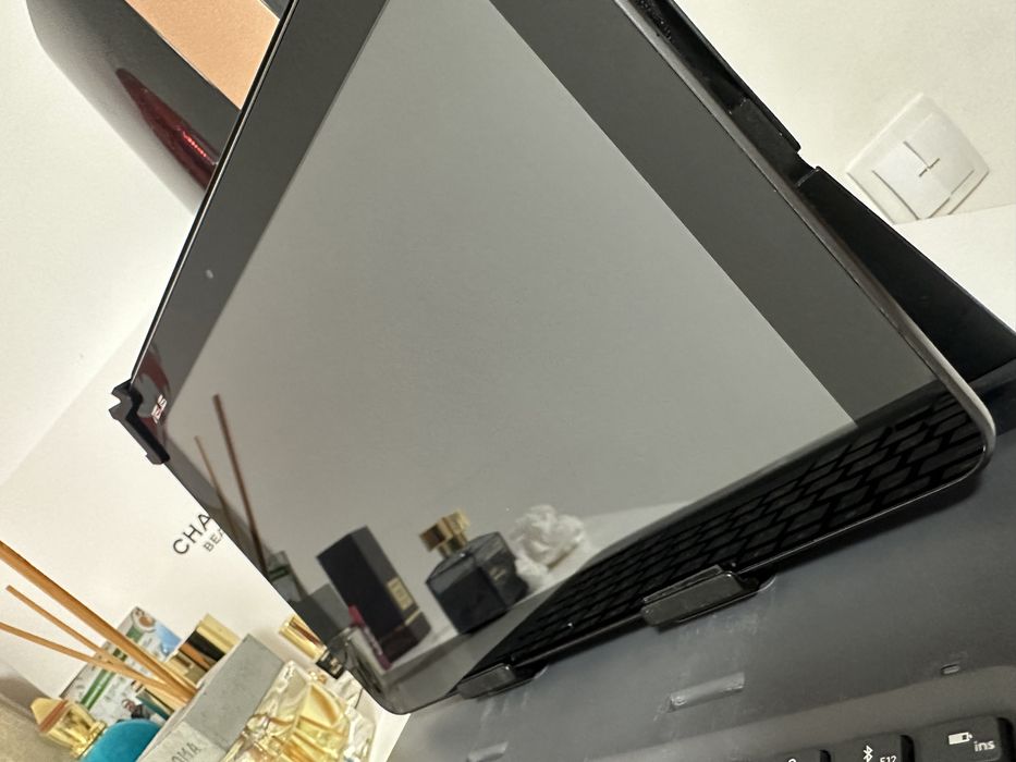 Планшет Asus K010