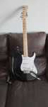Guitarra elétrica fender squier