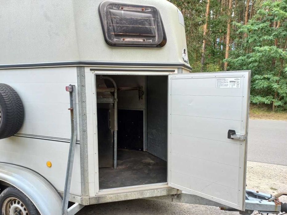 Продам причеп коневоз для перевезення коней батман