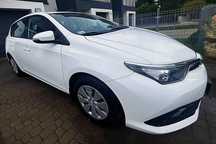 Toyota Auris Auto kupione w Salonie Toyoty w Polsce, stan bardzo dobry