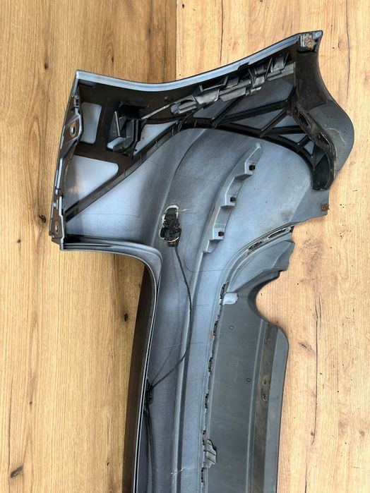 Zderzak tylny Golf 6 Plus 4x pdc kolor lc5f