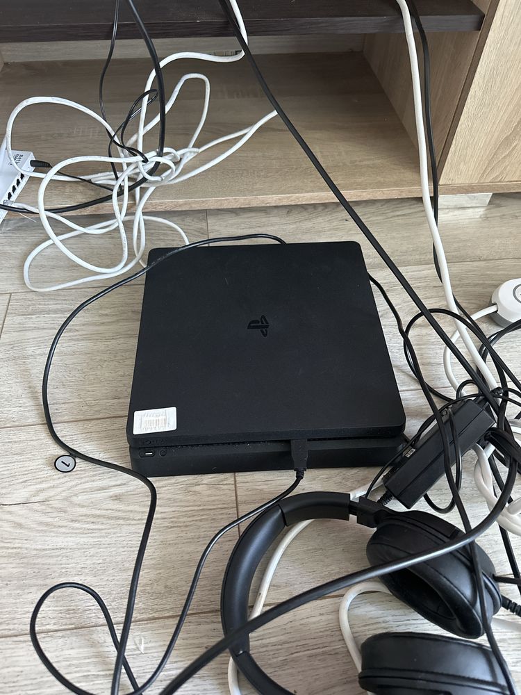Playstation 4 512гб. + Playstation VR + Playstation Move + Ігри