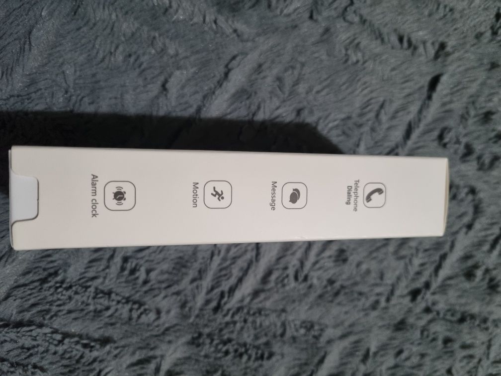 Smartwatch Lige 2023, można z niego dzwonić!