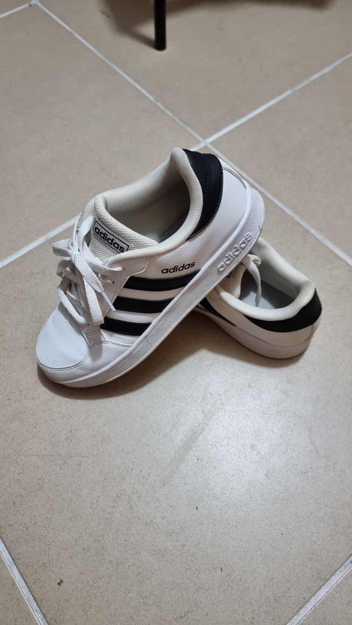 Sapatilhas adidas