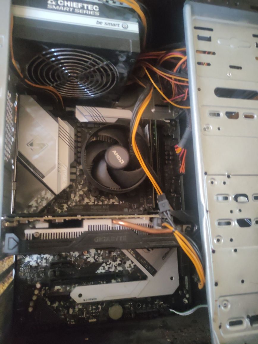 Продам системний блок x570/Ryzen3200g/16gb ddr4/gtx1060 6gb/500gb nvme