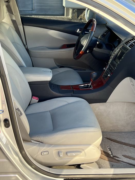 Продам Lexus Ideal