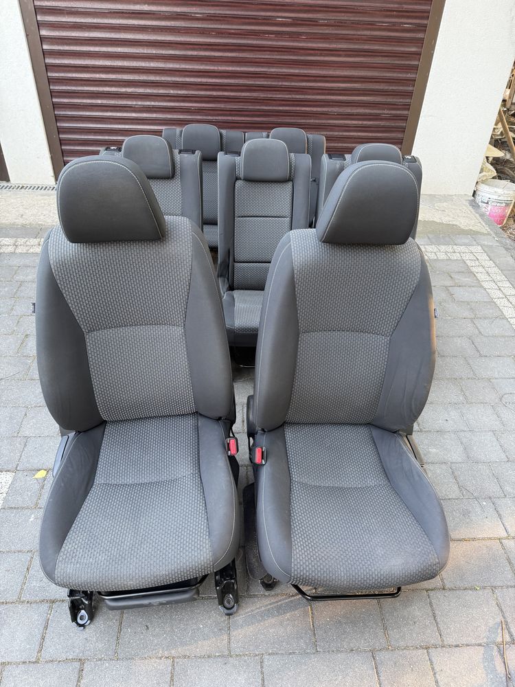 Fotele toyota verso