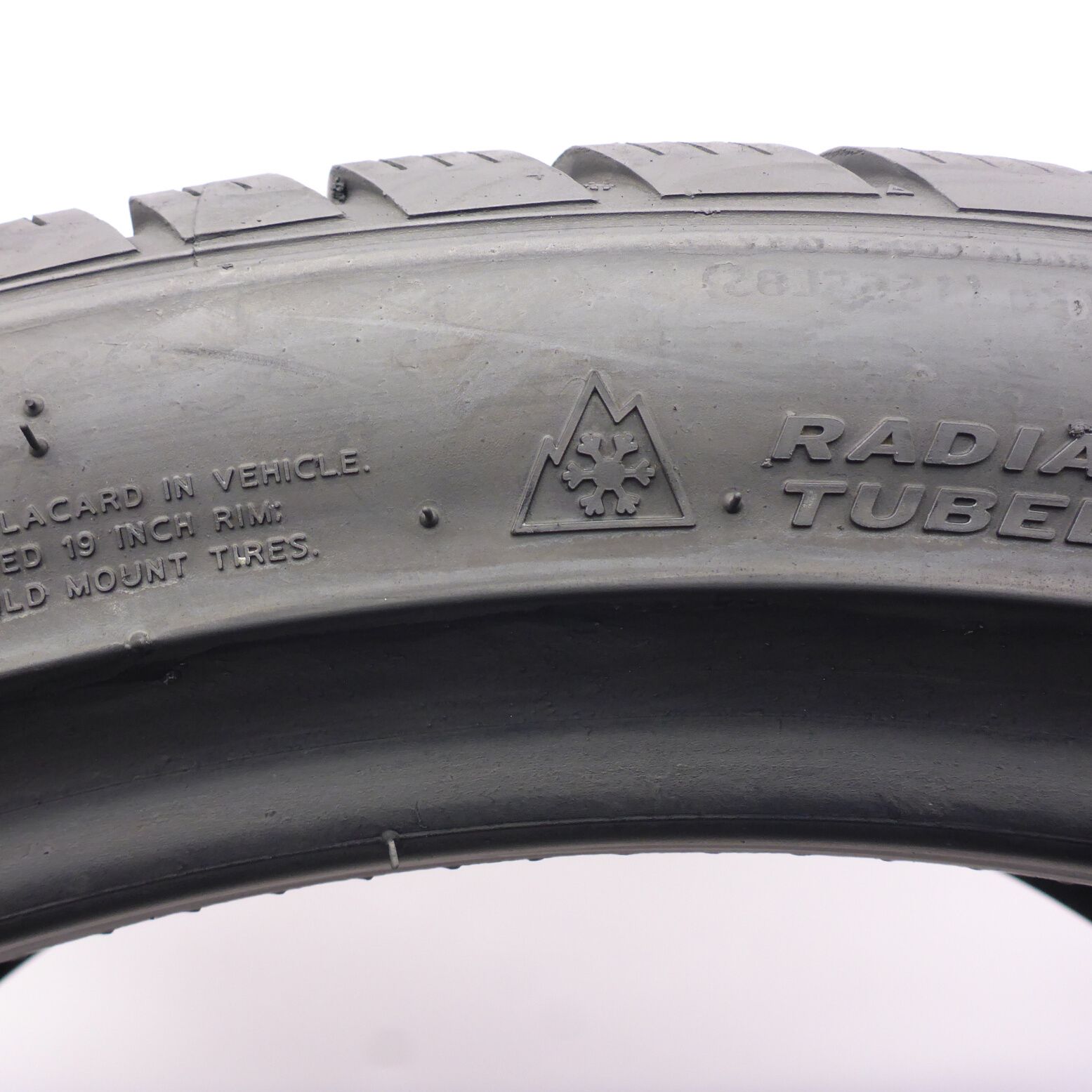 Opony 255/35/19 Hankook 255/35R19 96V XL evo2 W320 Zimowe 2019 6,8mm