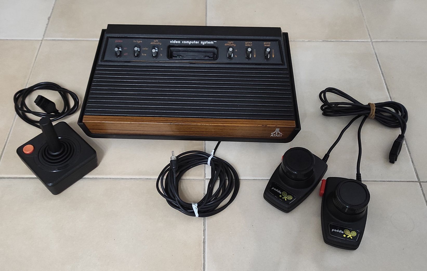 ATARI 2600 Light sixer joystick (ler anúncio)