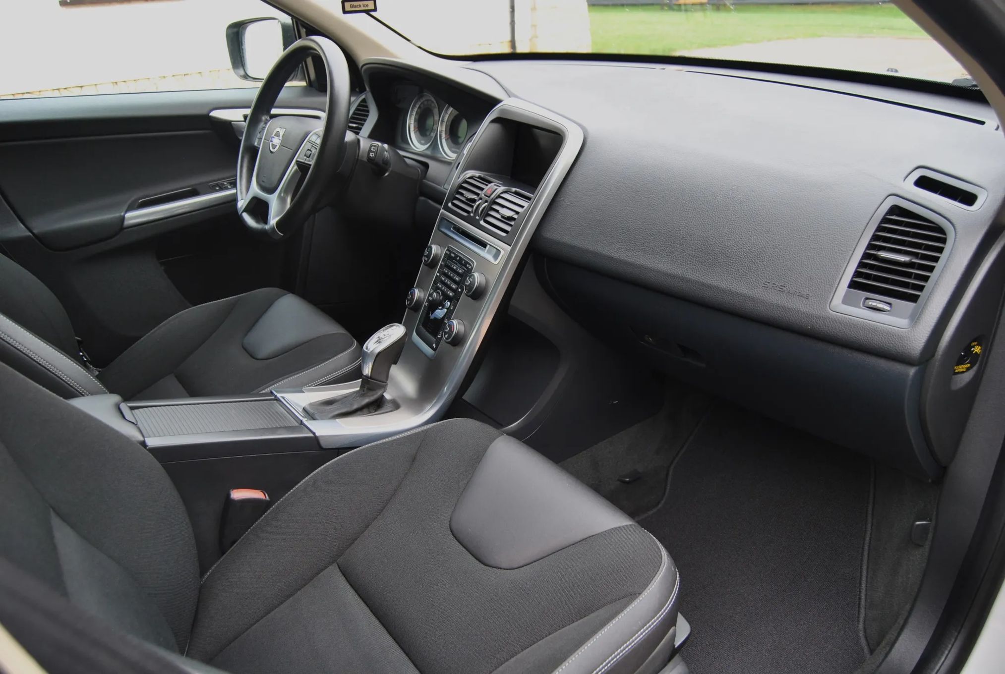Volvo XC 60 GWARANCJA, 2.4 Diesel 235KM, 4x4, Automat, Bardzo mały przebieg !!!