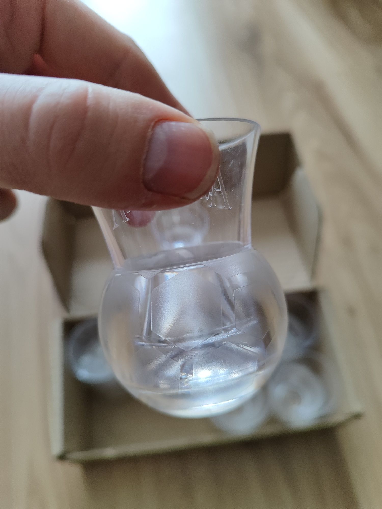Kieliszki szklano plastikowe w kształcie piłki limited edycja