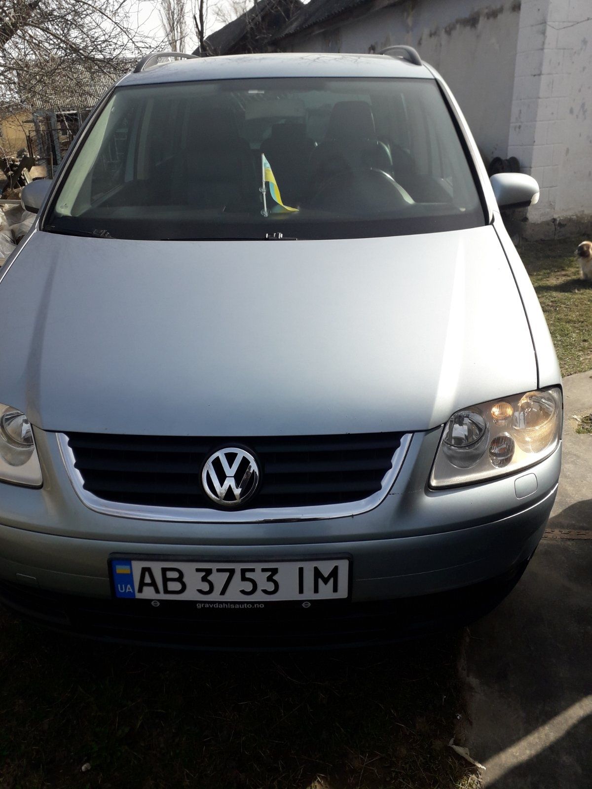 Продам Volkswagen Touran  1.9 DSG