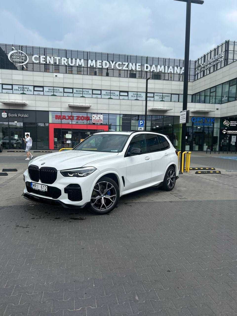 W sprzedaży BMW X5