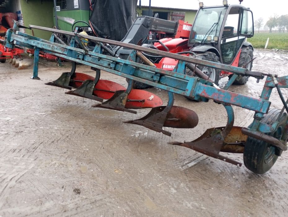 Pług pół zawieszany overum 5 skibowy