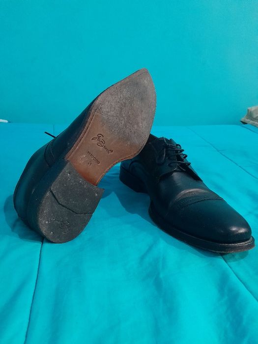 Sapato preto muito bom