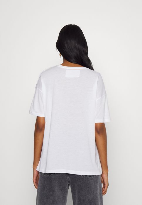 T-shirt z nadrukiem True Religion r. S