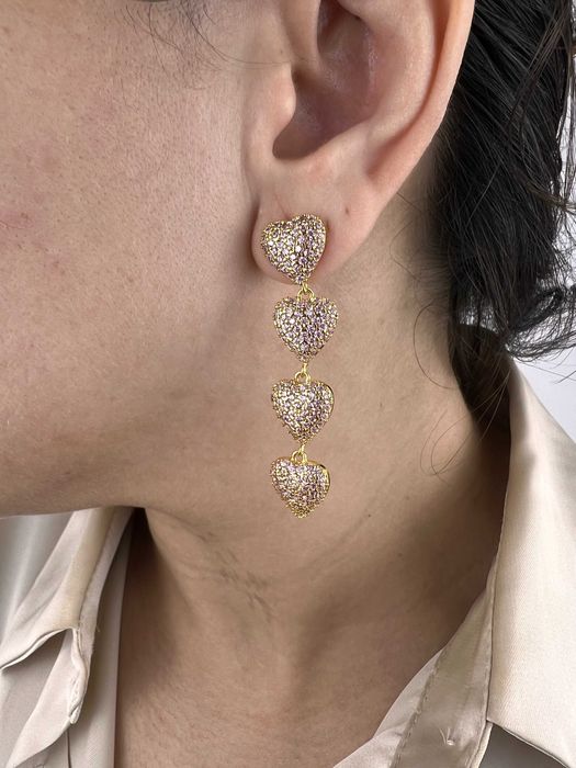 Brincos Luxuosos, Sofisticados e Modernos: A Essência do Glamour