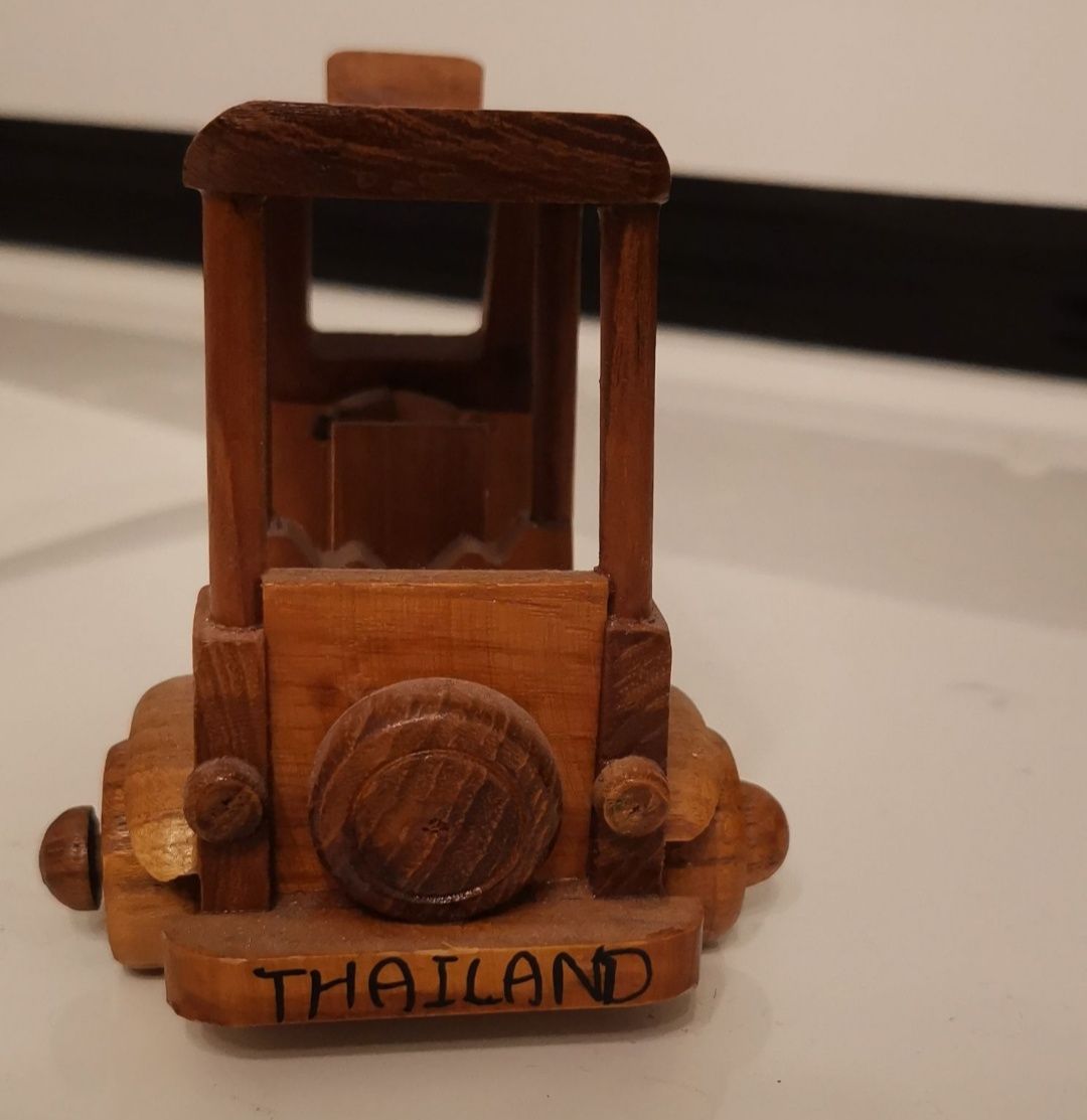 Tuk tuk ,figurka ,zabawka , Tajlandia, rzeźba drewno