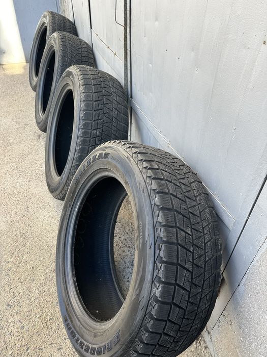 Bridgestone Blizzak DM-V1 275/55 R20 111R 2021 года made in Japan зима
