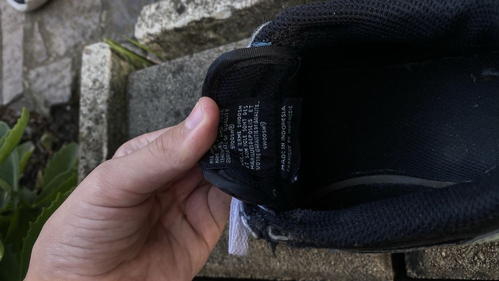 Кросівки nike голубого коляру