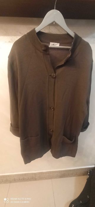 Długi wełniany sweter damski 44