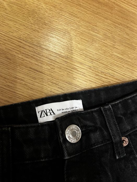 Джинсы zara с дырками