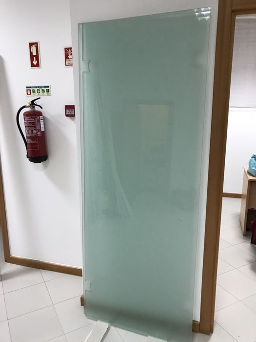Portas de vidro temperado. 2 Portas